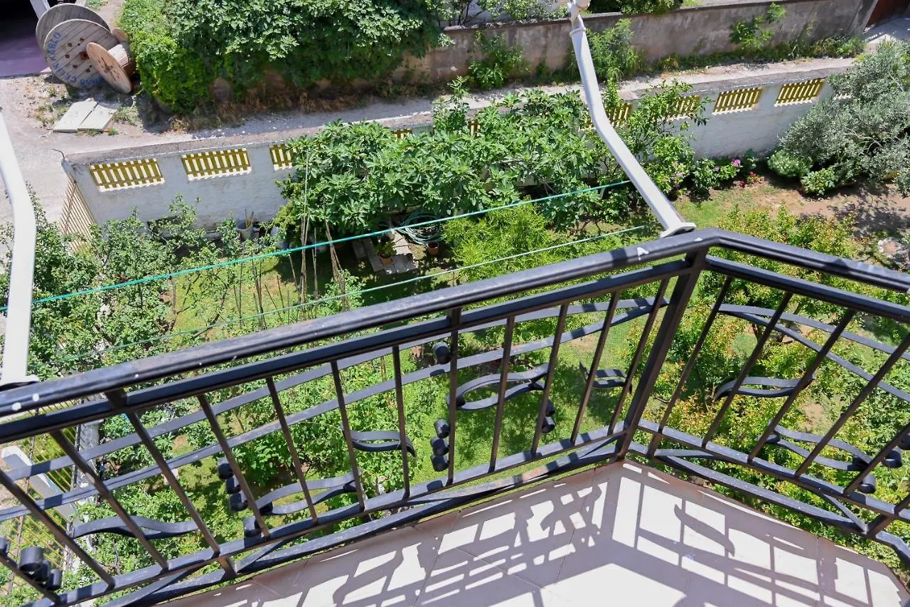 Apartaments For Rent In Shëngjin Lägenhet